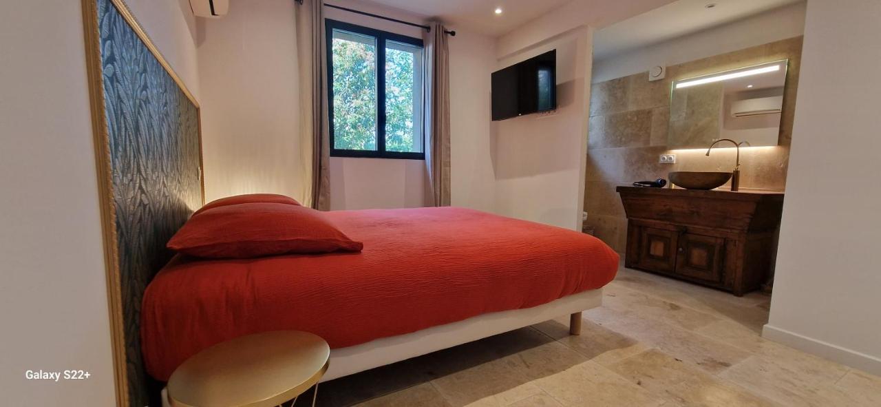 A Pasturella, Jacuzzi
